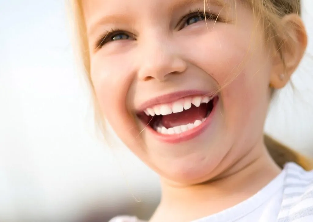 Профилактика кариеса у детей — стоматология Family Smile, Сочи